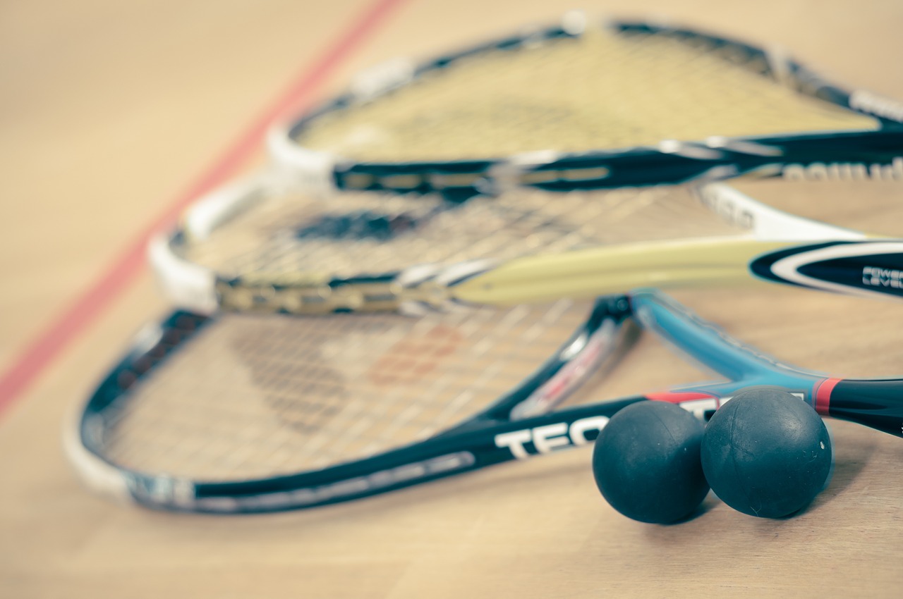 El squash es un deporte de los más completos.